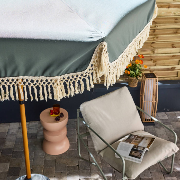 sweeek - Parasol recht met franjes 2m, staal