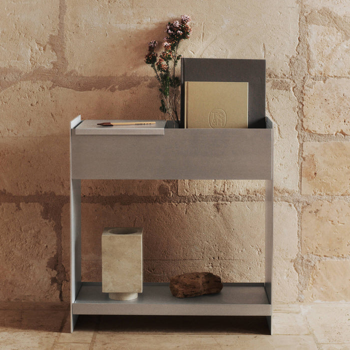ferm LIVING Lager Plant Box met Plank - Aluminium