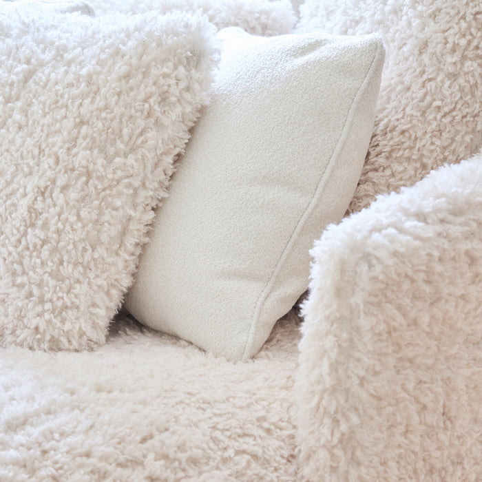 Rivièra Maison - Carmin Dagbed in W14 - Witte Leeuw van PA5 Polyester en Beukenhout, 140x134x90 cm