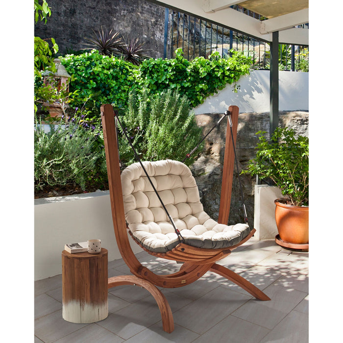 Beliani - ALLISTE - Tuinschommel - Bruin|Lichtbeige - Larikshout