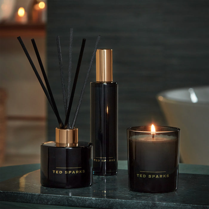 Ted Sparks - Geurkaars & Geurstokjes Diffuser - Gift Set - Tonka &