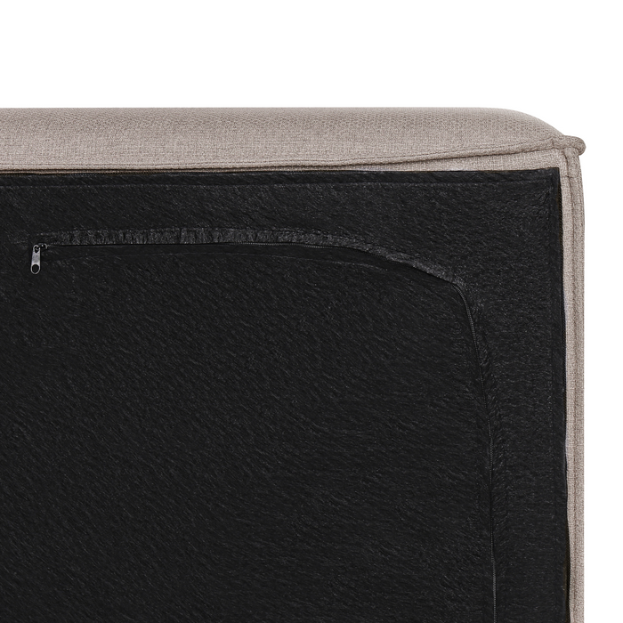 Beliani - LINARDS - Tweepersoonsbed - Lichtbruin - 180 x 200 cm - Stof