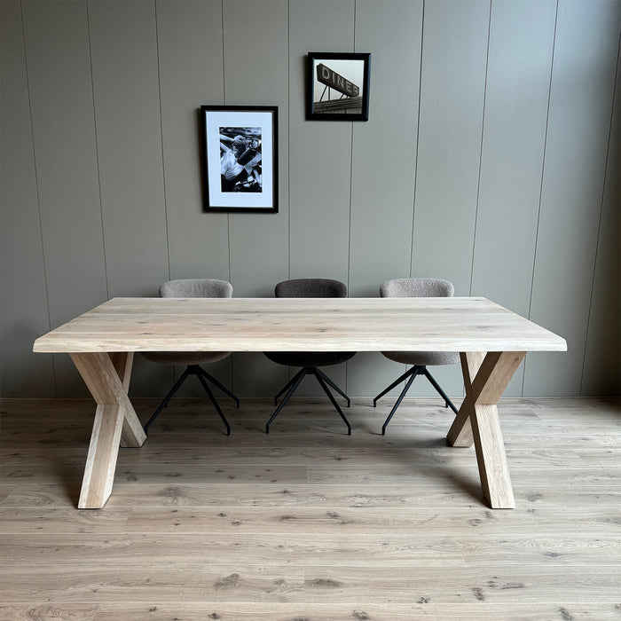 Boomstamtafel eiken 200x100cm met eiken X poten