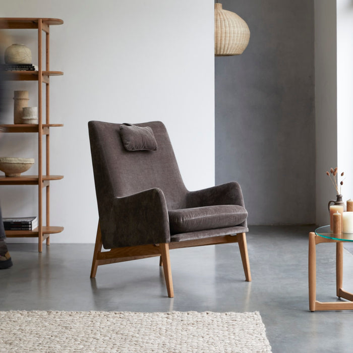 Tikamoon - Fauteuil van massief eikenhout en grijs fluweel