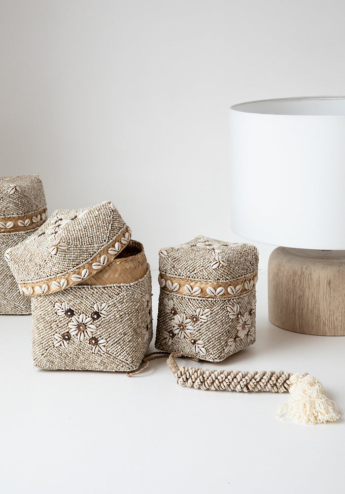 The Cowrie & Cotton Tassel - Natural