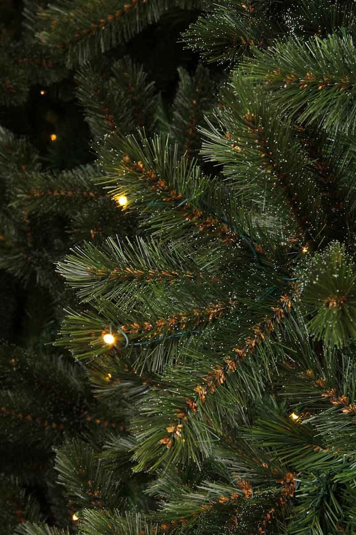 Triumph Tree Kunstkerstboom Forest frosted - 130x130x185 cm - PVC - Donker Groen - 224LED