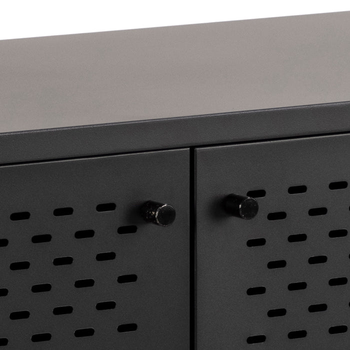 by fonQ  Aria Dressoir