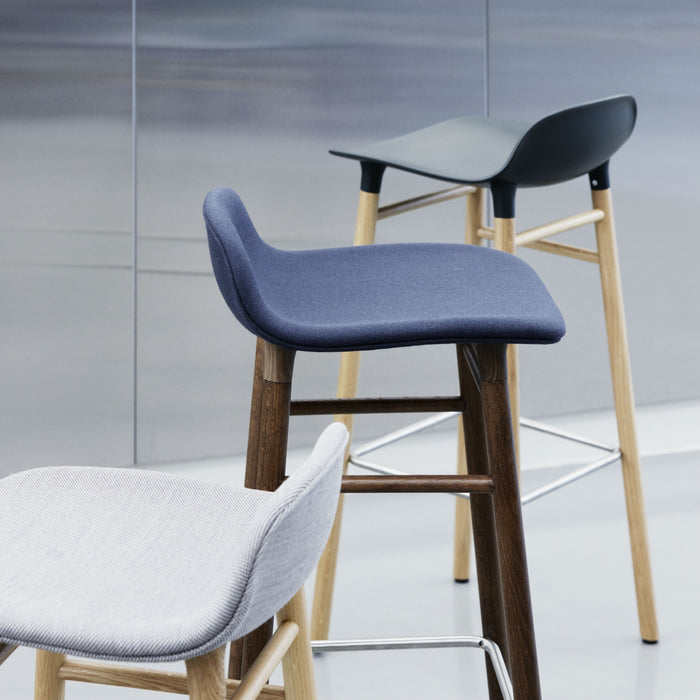 Normann Copenhagen Form Barkruk Low 65 cm - Eiken - Zwart