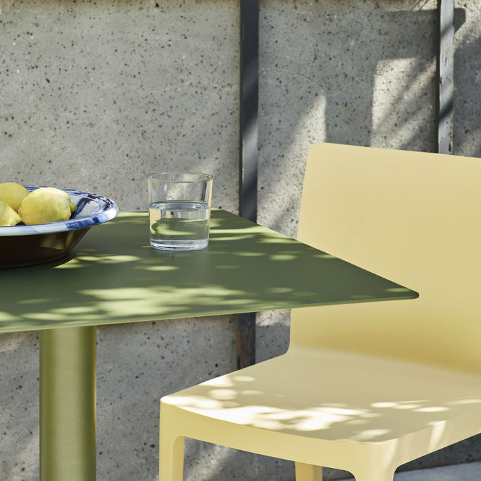HAY Palissade Cone Tafel 65 x 65 cm - Olijfgroen