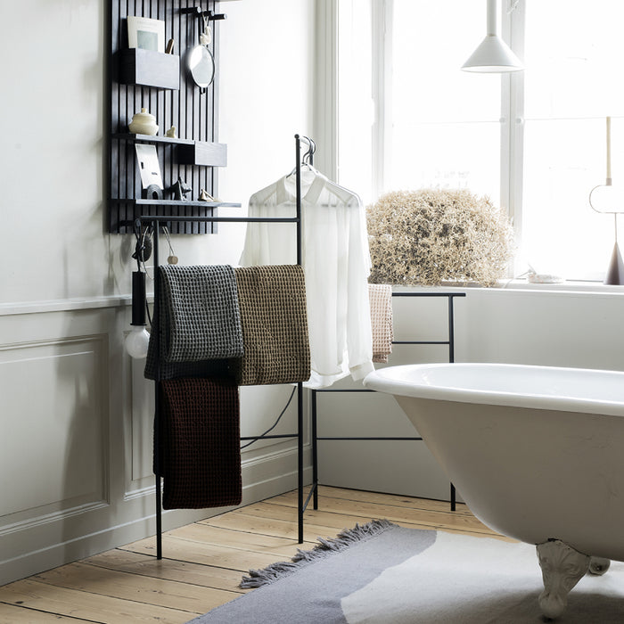 Ferm Living Dora Kledingrek