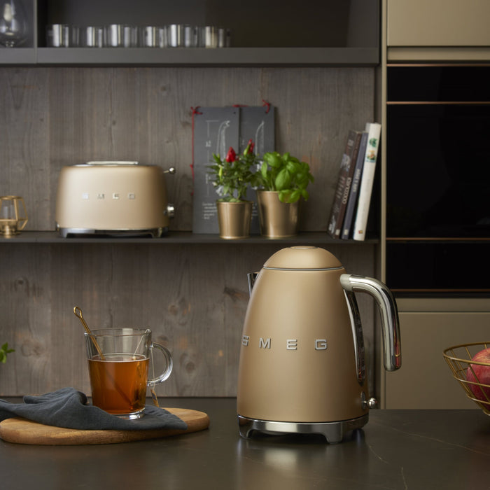Smeg Waterkoker Champagne - 1,7 L