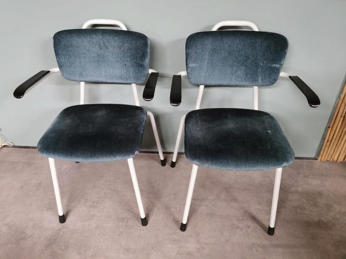Reliving 2 Stuks Vintage Stoelen