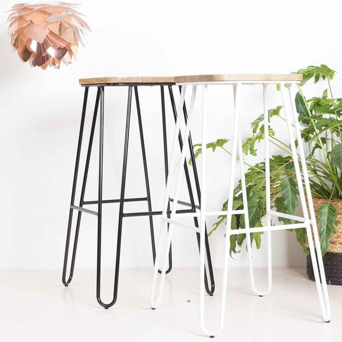 Legend Wire metalen barkruk zwart - met houten zitting - 75 cm