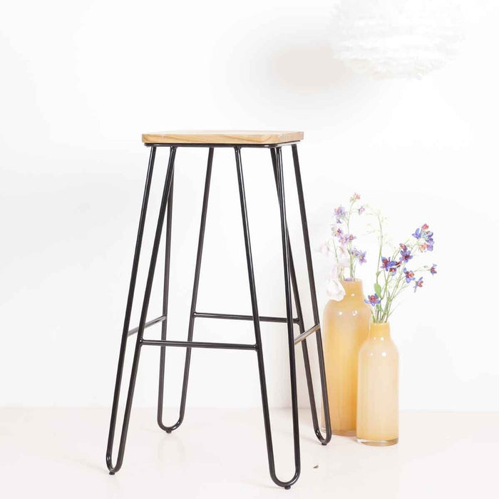 Legend Wire metalen barkruk zwart - met houten zitting - 75 cm