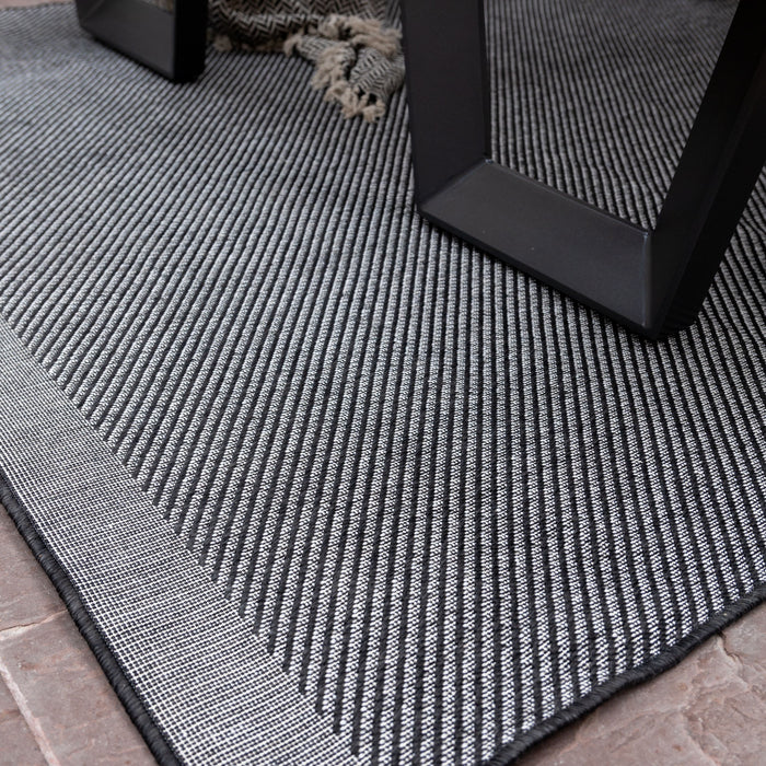 Eva Interior Buitenkleed Border Zwart  240x340cm
