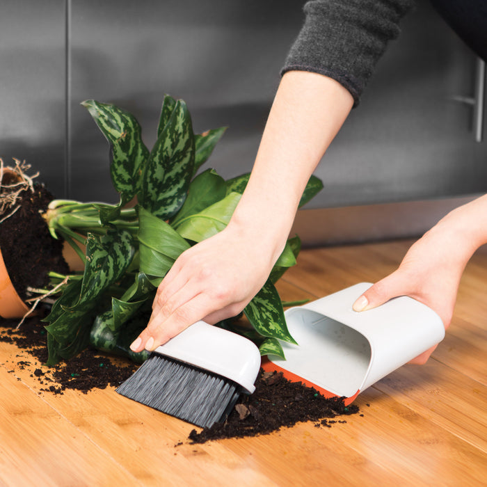 OXO Good Grips stoffer en blik - compact