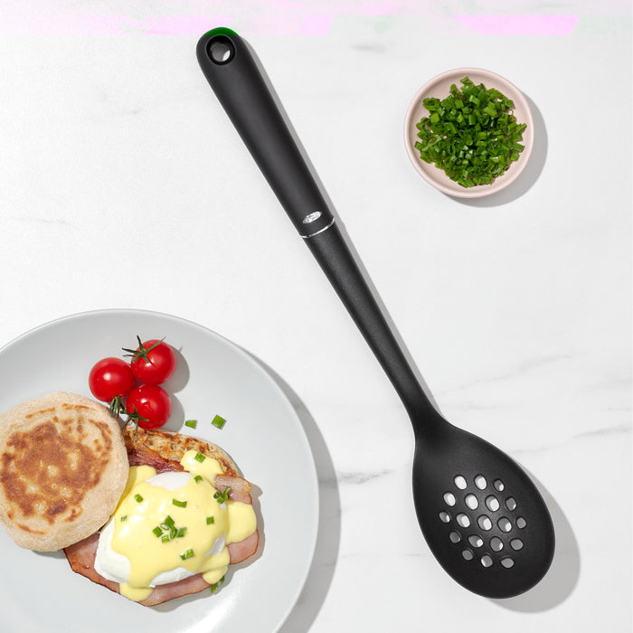 OXO Good Grips groentelepel nylon - BPA-vrij - met gaatjes