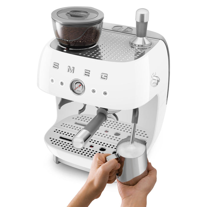 Smeg Espressomachine EGF03WHEU Wit