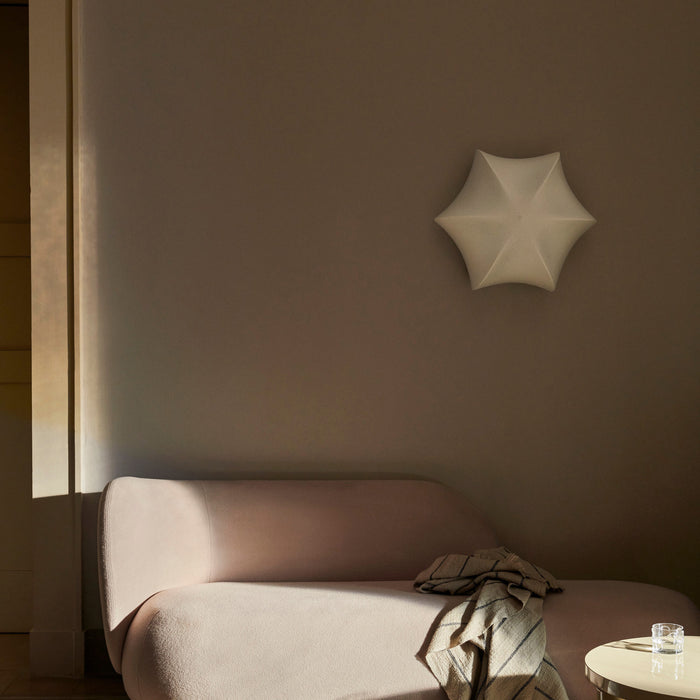 ferm LIVING Poem Wandlamp Ø36 - White/Cashmere