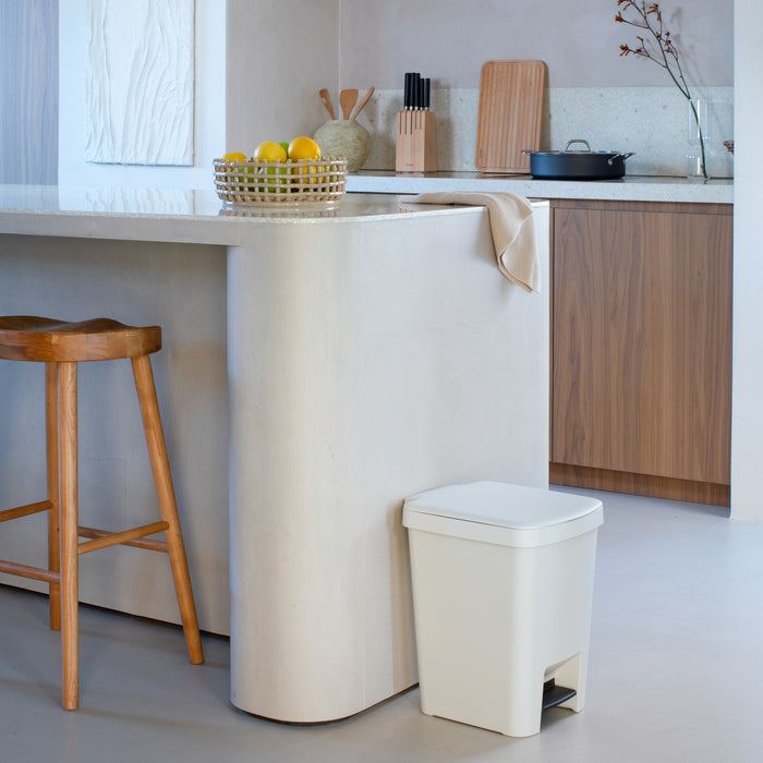 Brabantia StepUp Pedaalemmer - 25 L - Light Grey