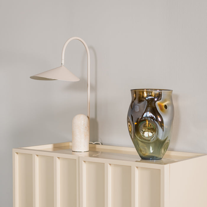 ferm LIVING Arum Tafellamp - Cashmere
