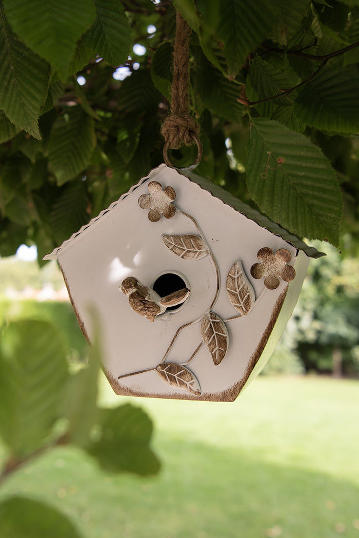 Clayre & Eef Vogelhuis  21x11x22 cm Wit Metaal Vogelhuisje Hangend