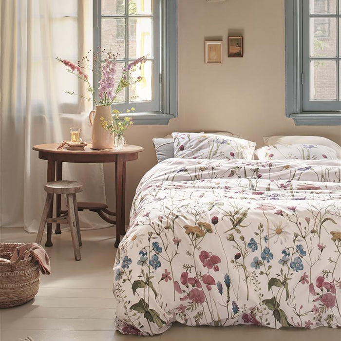 Ariadne At Home Bloom Dekbedovertrek 240 x 200/220 cm - Wit