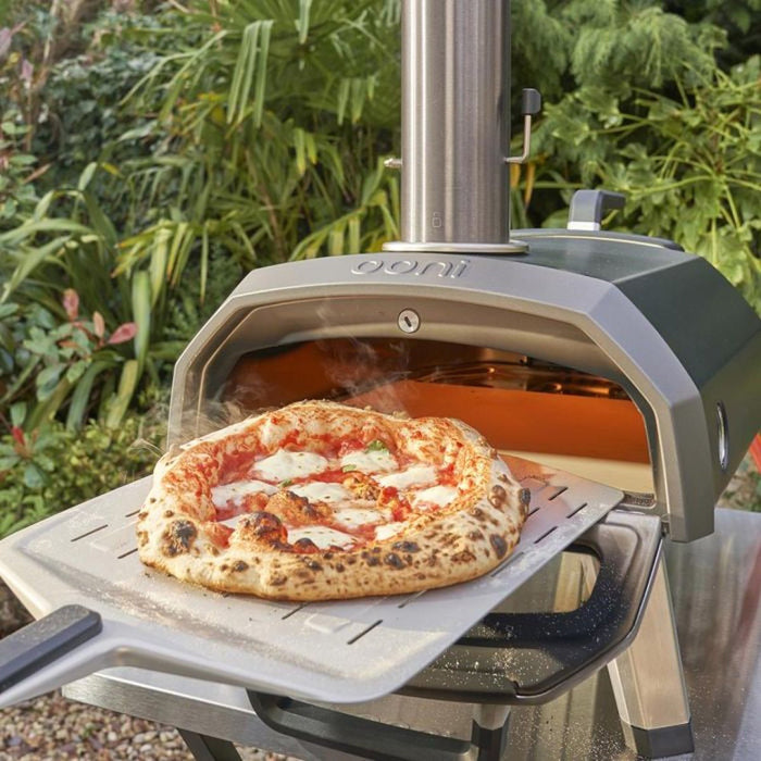 Ooni Karu 12G houtskoolgestookte pizzaoven