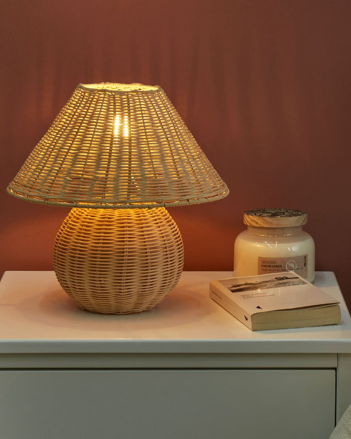 Beliani - CINDER - Tafellamp - Naturel - Rotan