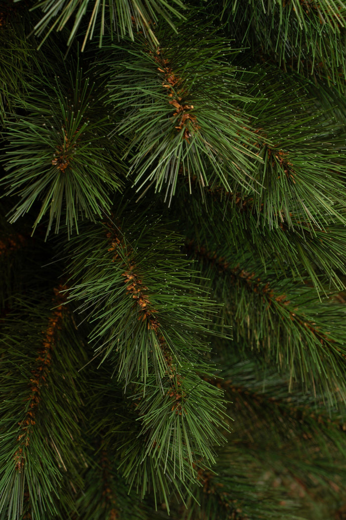 Black Box Trees Sotka Smalle Kunstkerstboom - H185 x Ø58 cm - Groen